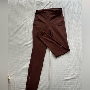 Lululemon yoga pants